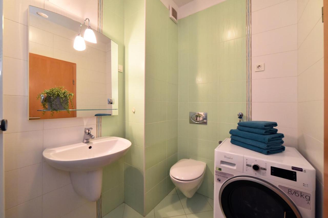 Apartma Block Park With Private Garage Parking
